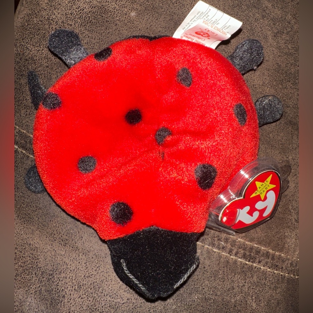 Lucky the lady bug - Beanie Baby RARE with tag errors!
